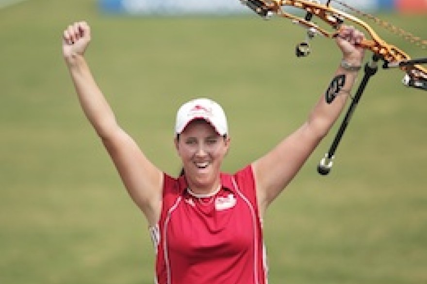 Archery: Hunt hits perfect gold